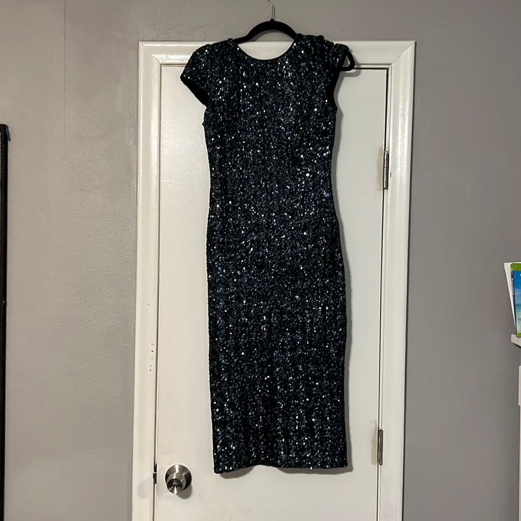 Dress The Population Navy Sequins Cap Sleeve Midi Length Dress